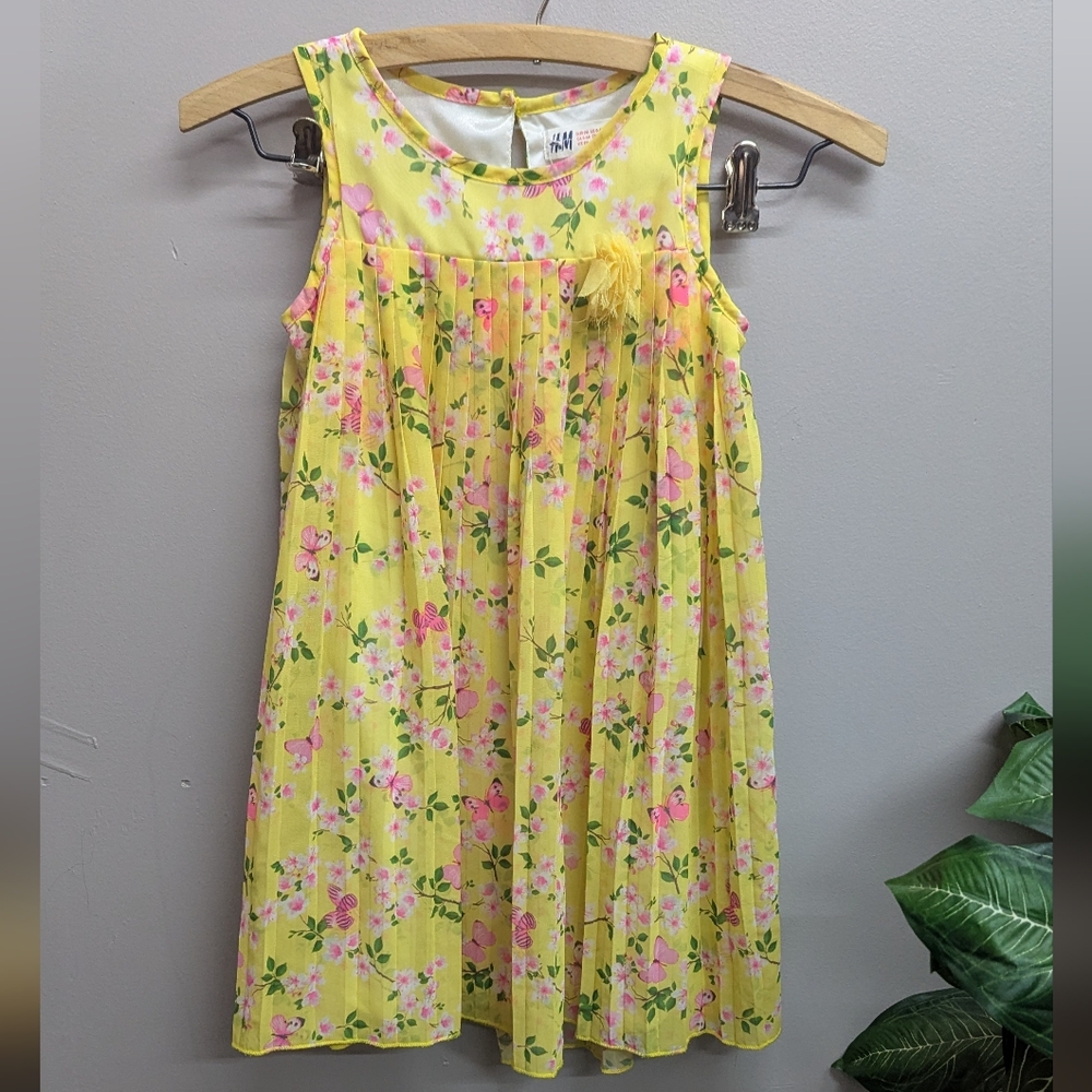 🤎5/$25🤎 H&M Yellow Pleated Floral Little Girl Midi Dress